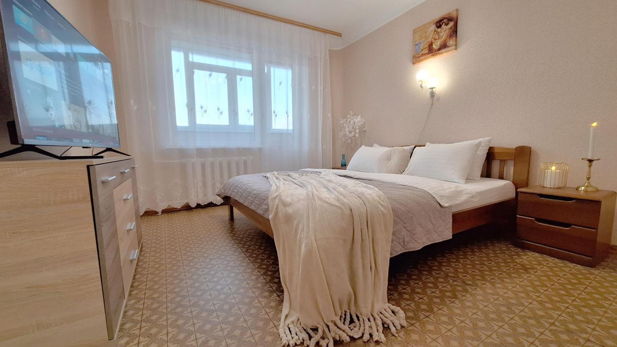 4 Ліжка З Балконом Документи Для Відряджень Мережа Alex Apartments Безконтатне Заселення 24-7 Poltava Dış mekan fotoğraf